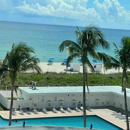 Chic Ocean Front Studio! Apartment ไมอามีบีช ภายนอก รูปภาพ